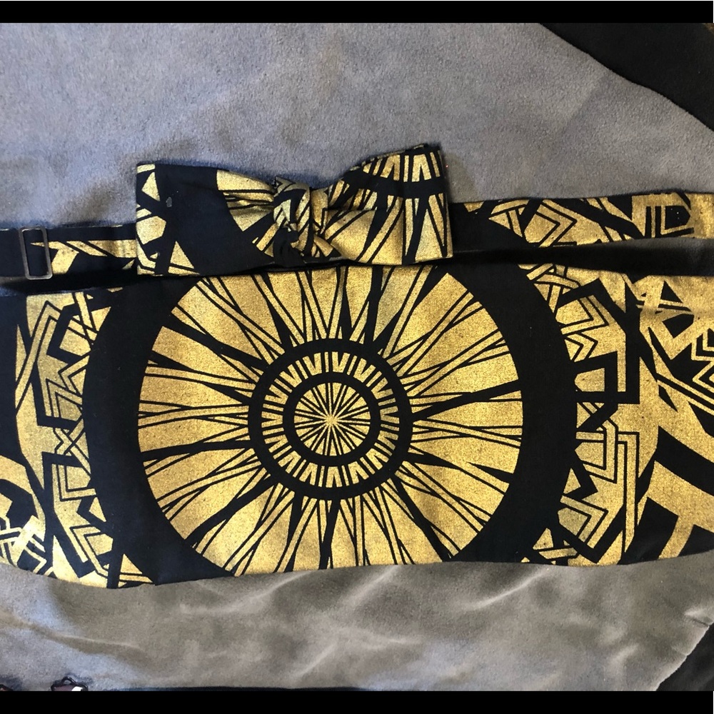 Bowtie/ cummerbund set notBlackTies